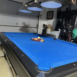 Pool Table Set (4 Items)