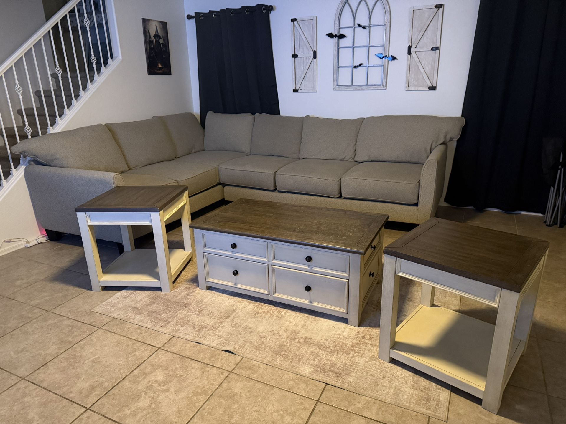 Coffee Table with 2 End Tables