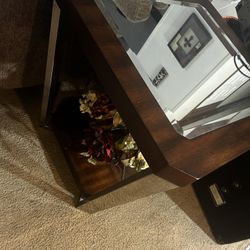 Set Of Two End Tables 