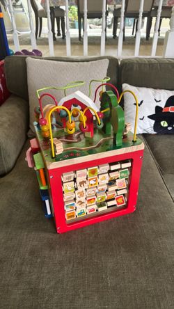 BATTATFarm Themed Wooden Activity Center