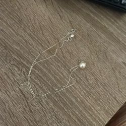 Small Pearl Silver Necklace 