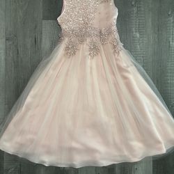 Girls formal lace and tulle dress