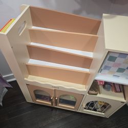 Kids Robud Bookshelf