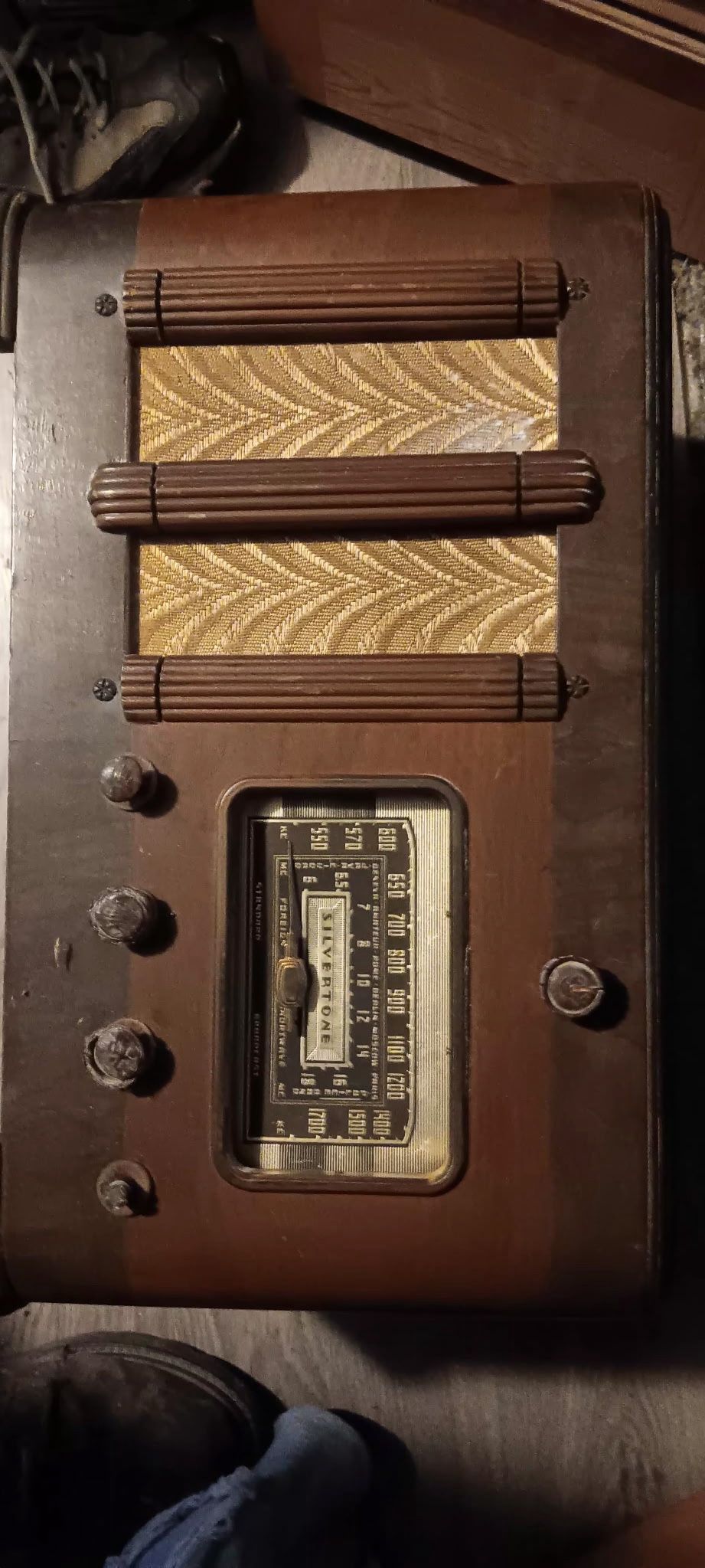 Vintage Silverstone Radio