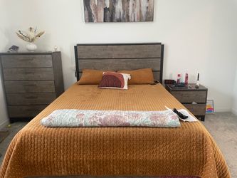 Bedroom set