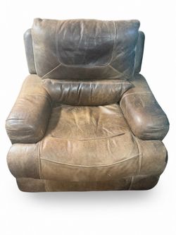 Extra wide recliner