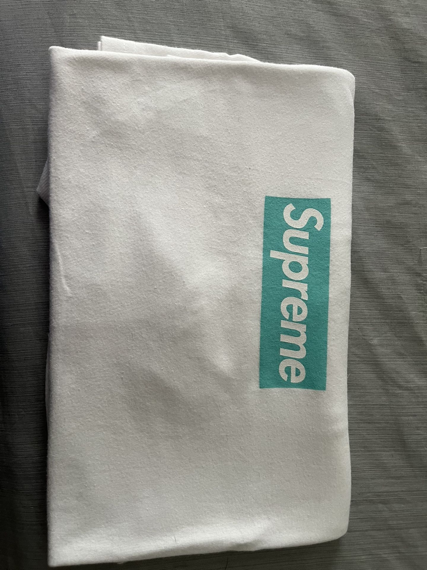 Supreme Tiffany XL
