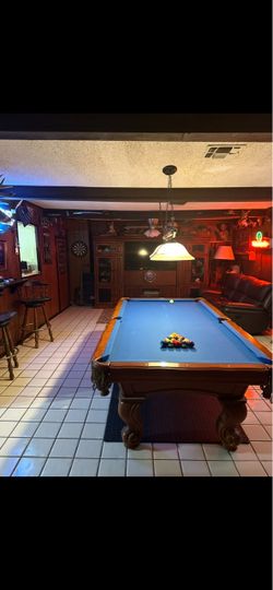 Pool table