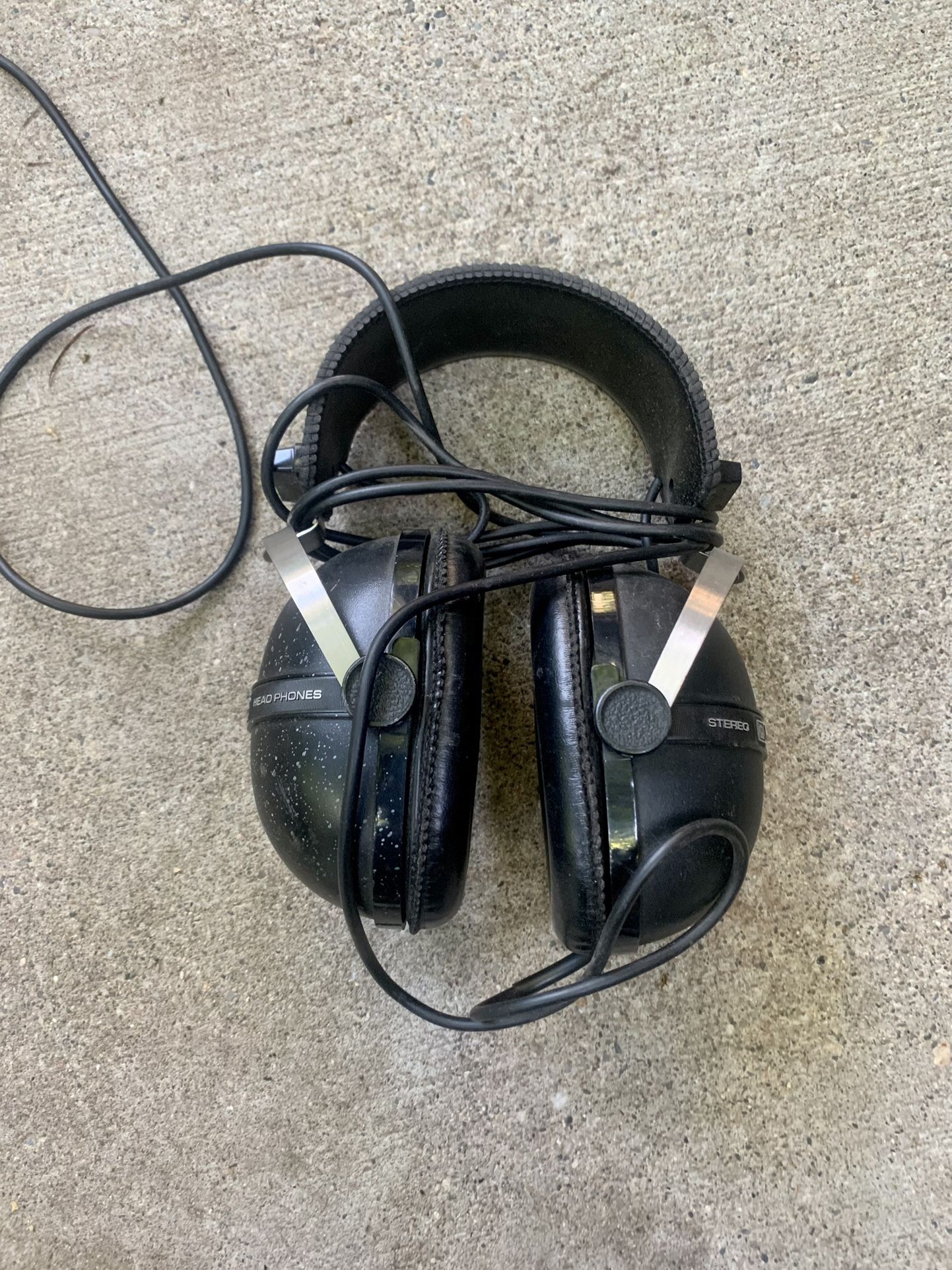 Vintage Pioneer SE-205 Wired Studio Stereo Headphones Good Working Condition