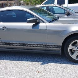 2010 Ford Mustang 