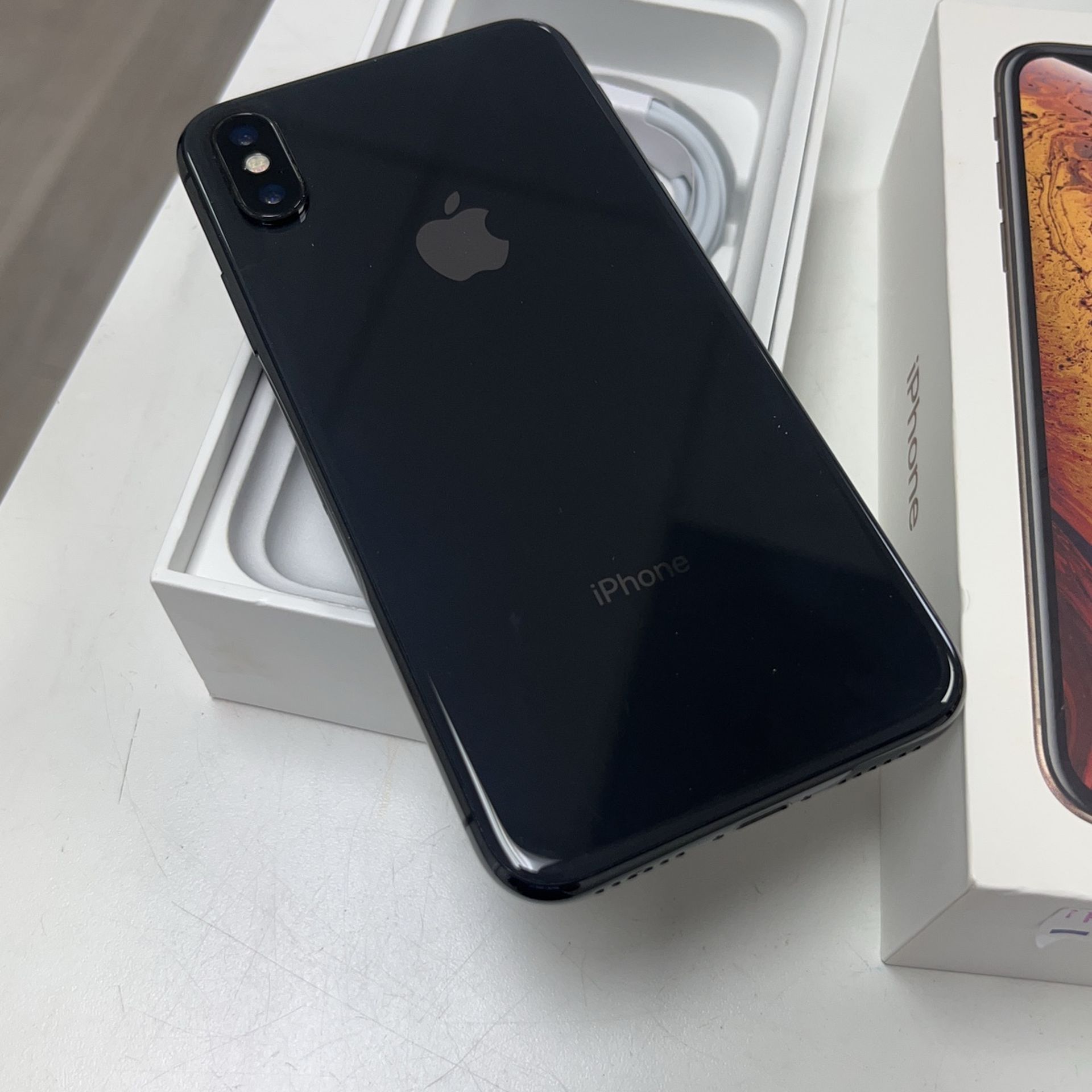 $250 iPhone X (Fully Unlocked)