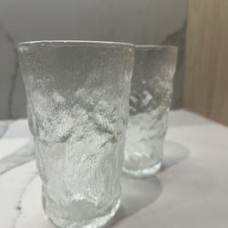 Set of 2 Textured Glass Cups – Stylish & Modern Drinkware