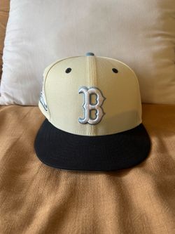 Fitted hat