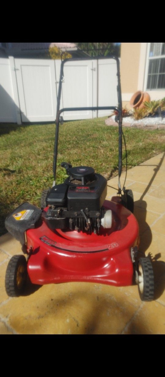 Lawn Mower/ MTD Yard Machines Great Condition!