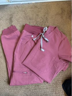 FIGS scrub set dark cherry