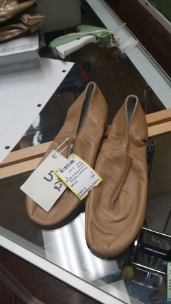 dance shoes