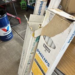 Free T12 fluorescent Bulbs, Assorted Lengths 