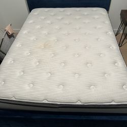 Queen Mattress and Foldable Box spring