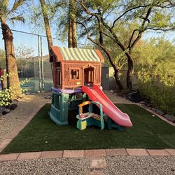 Little Playhouse 