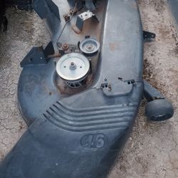 46" Husqvarna Deck.. Comes With The Blades attached 