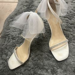 White Bridal Betsy Johnson Shoes Size 9