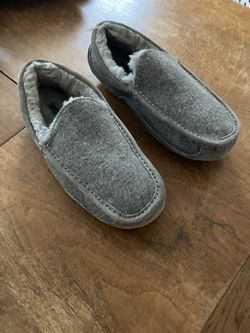 ❗️Brand New❗️ UGG slippers Size 9