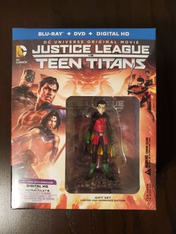 New Justice League vs Teen Titans Blu-ray/DVD Bestbuy Excl. Robin Figure DC 2016