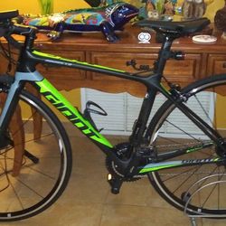 Giant carbon fiber extra small bike