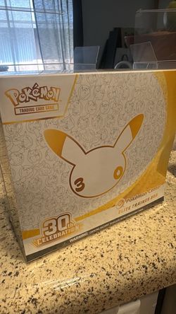 Pokémon 30th Celebration Pokecenter Elite Trainer Box