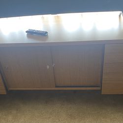 Tv Stand / Table