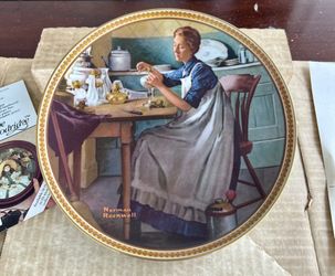 collector plates by artist Norman Rockwell accompanied by a Certificate of Authenticity each. D8”