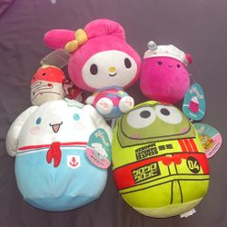 Hello Kitty Plushie / Squish mallows