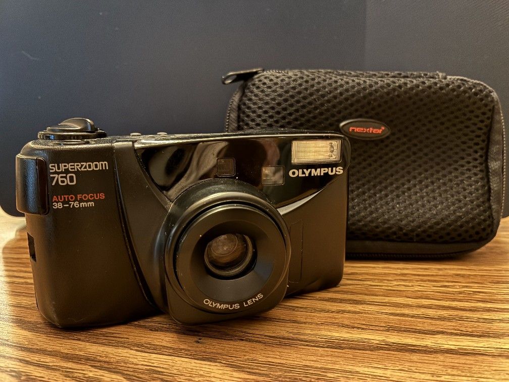 Olympus Superzoom 760 Camera