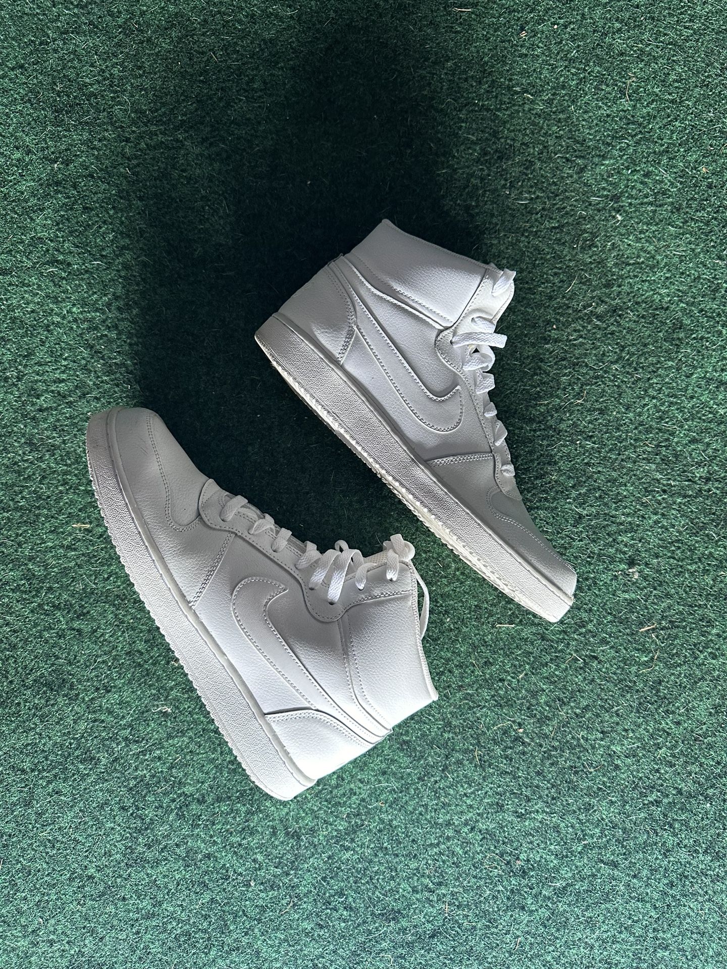 Nike Ebernon Like New