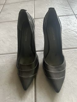 New Port News Gray Heels approx 4” size 9.5”