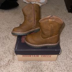Mountain Creek Boots Sz 6C