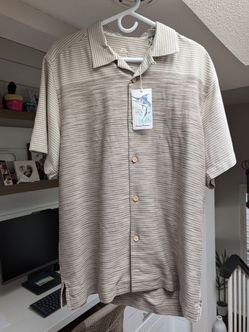 Tommy Bahama Silk Collection Men’s Striped Camp Shirt – With Tags Size Medium