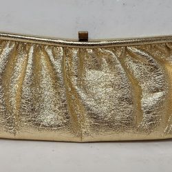 Beautiful Vintage Women's Gold Metallic Evening Bag Clutch Closure Formal 1960's