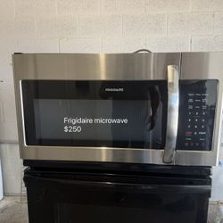 Frigidaire Microwave 