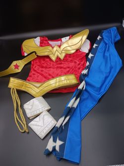 DC WONDER WOMAN LITTLE GIRL HALLOWEEN COSTUME SIZE M (8)