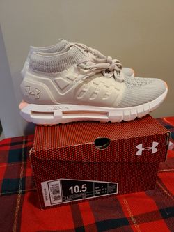 Women's Under Armour Sneakers Size 10.5