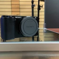 Sony ZV-E10 Open Box 