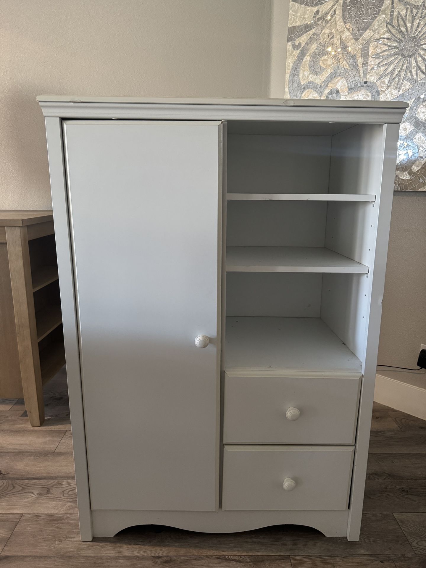 Armoire
