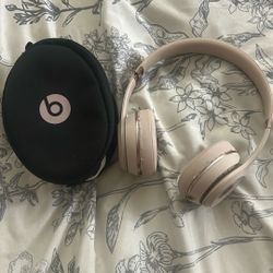Rose Gold Beats Solo 3