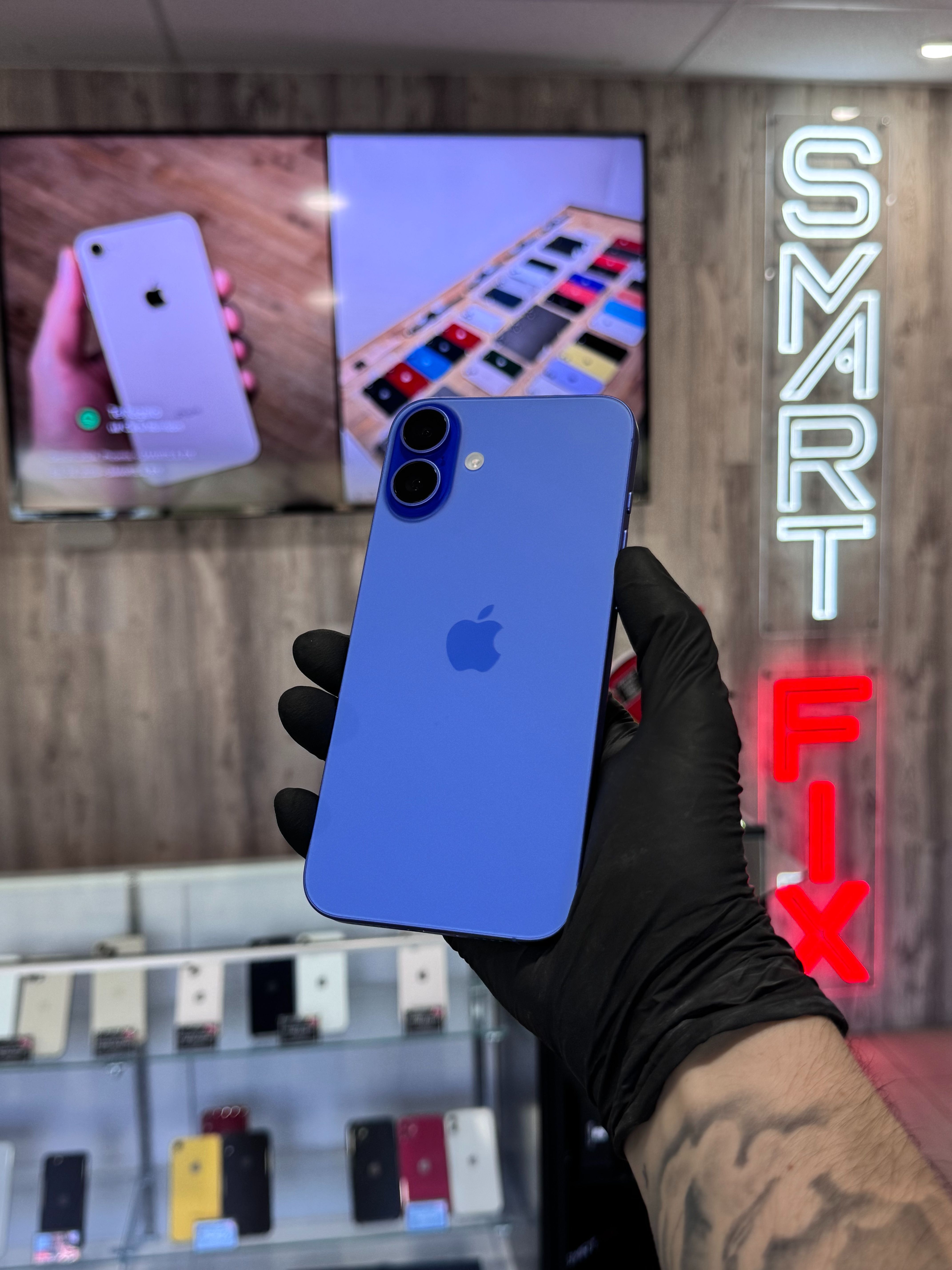 Apple iPhone 16 Plus 256 GB - Ultramarine (Unlocked) + Warranty