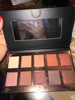Eyeshadow palette never used