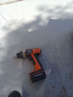 Drill black and decker