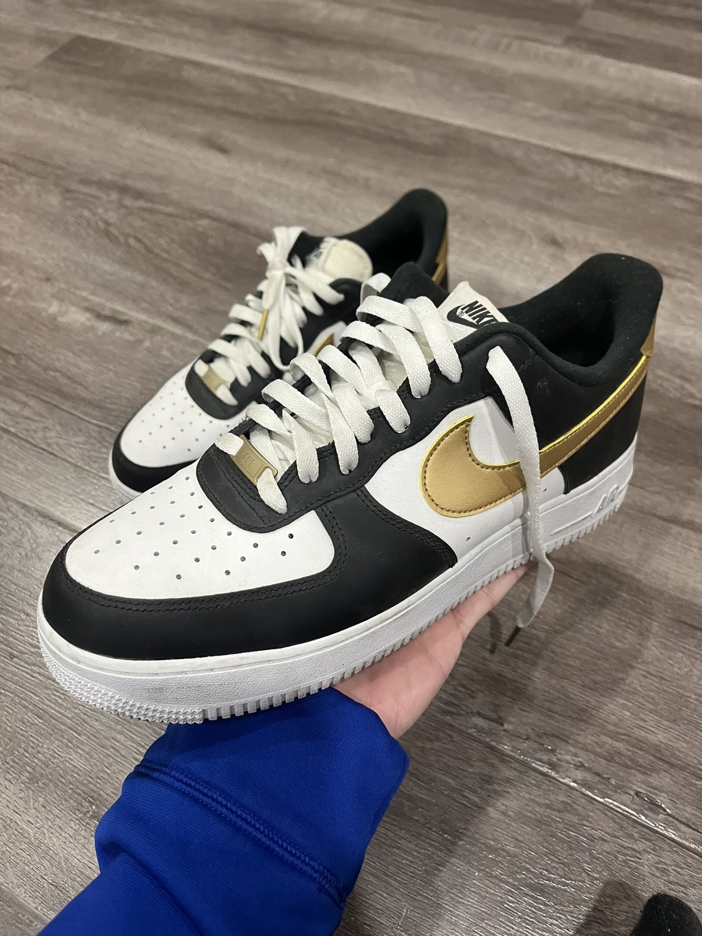 Airforce 1 black white and gold