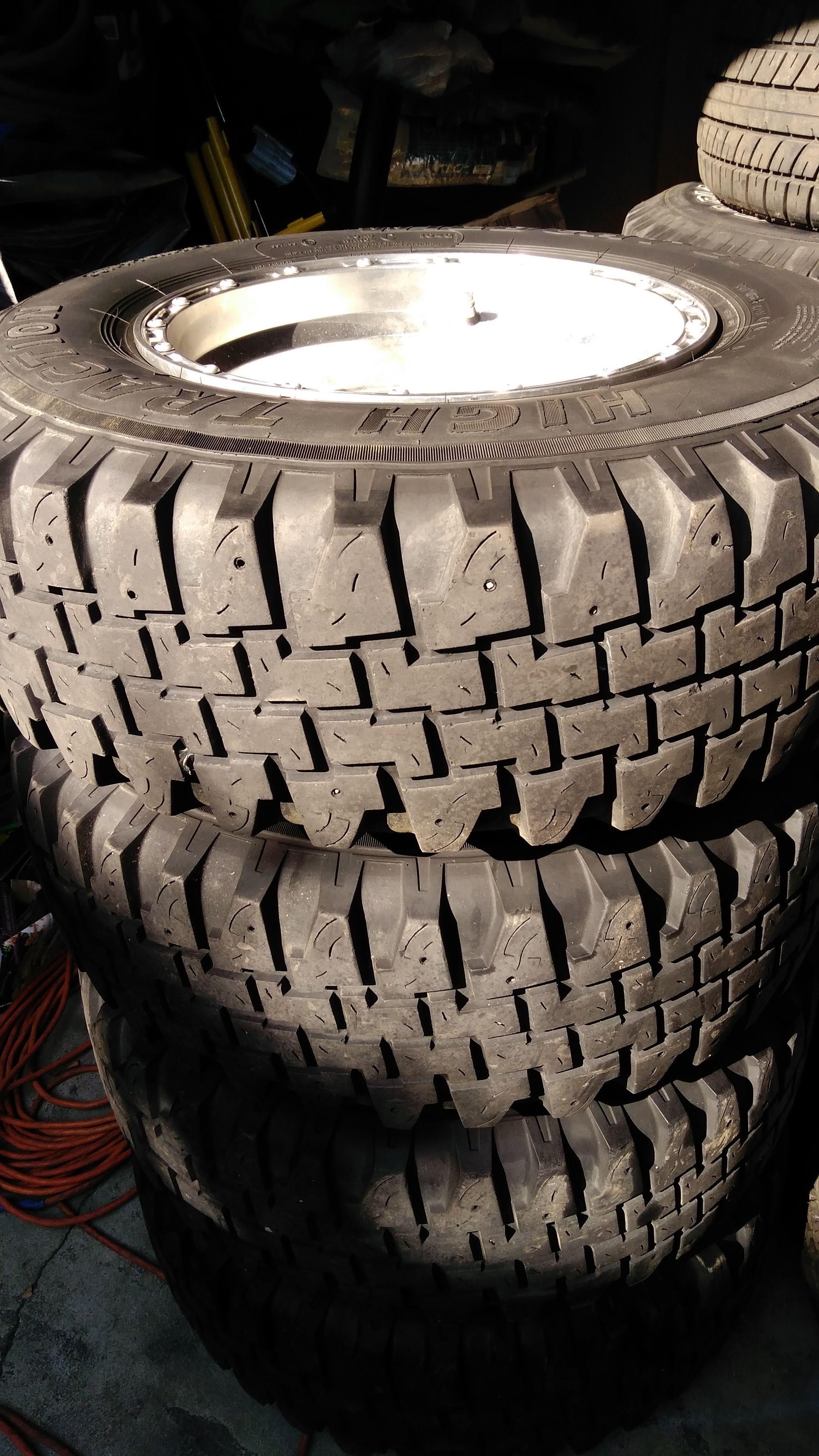 30x10.50R15 wheels and tires 5x139 Durango, Dakota, F-150