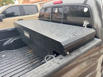 Truck bed toolbox